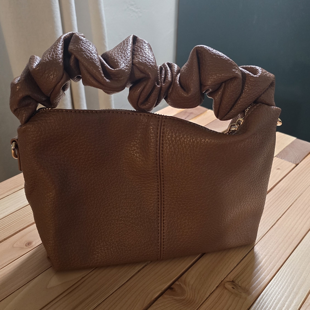 Elegant Brown Handbag